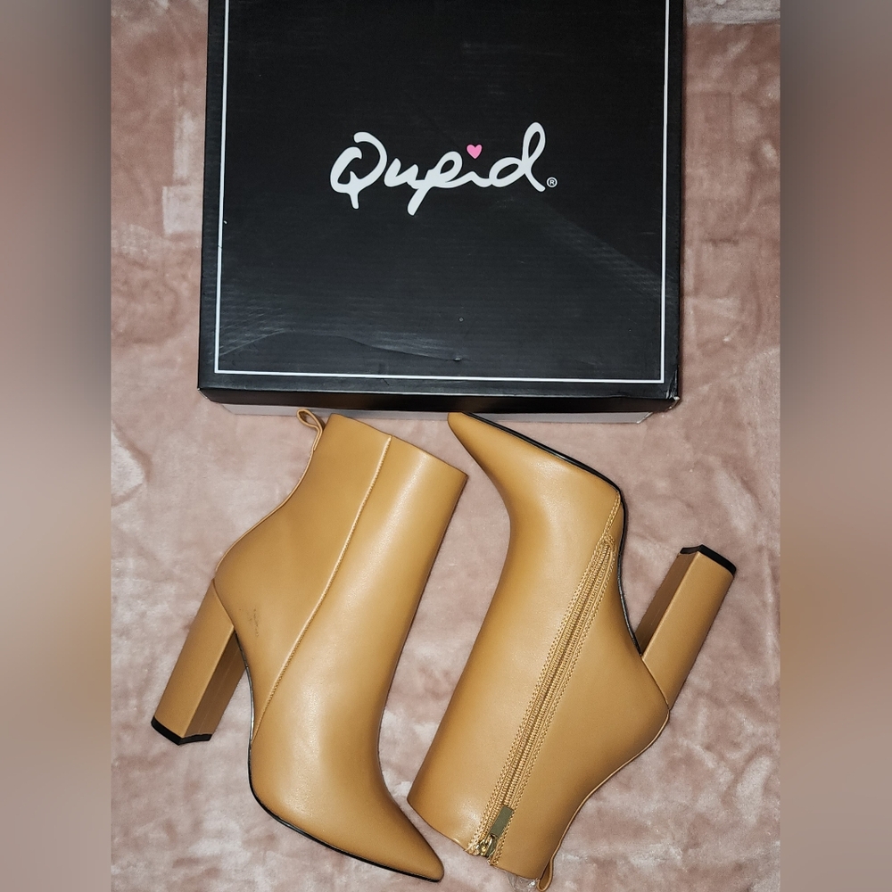 Women's ankle boot